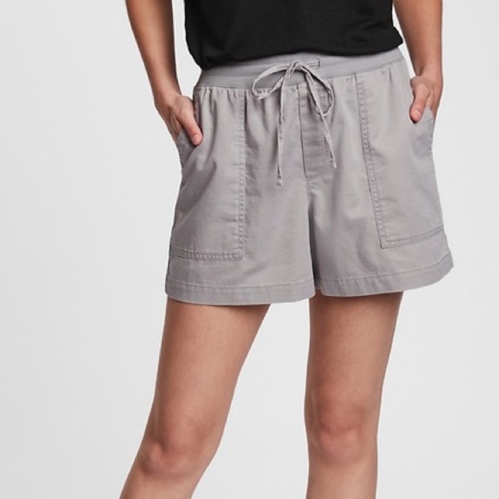 GAP Pull-On Utility Shorts - Antique Pewter Gray, size L